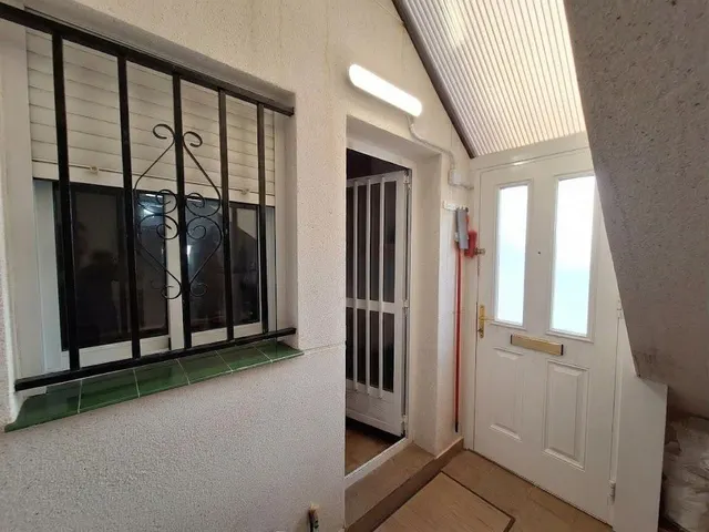 Chalet pareado con amplia parcela y grandes posibilidades de ampliación en Castalla internacional — 20