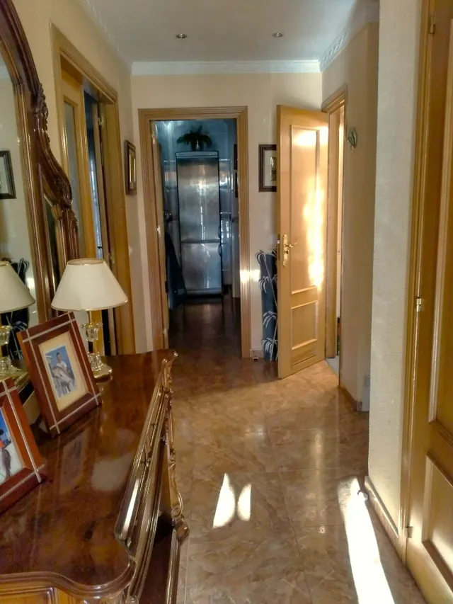 Chalet adosado con piscina y jardín en Urbanización San Luis, Málaga — 18
