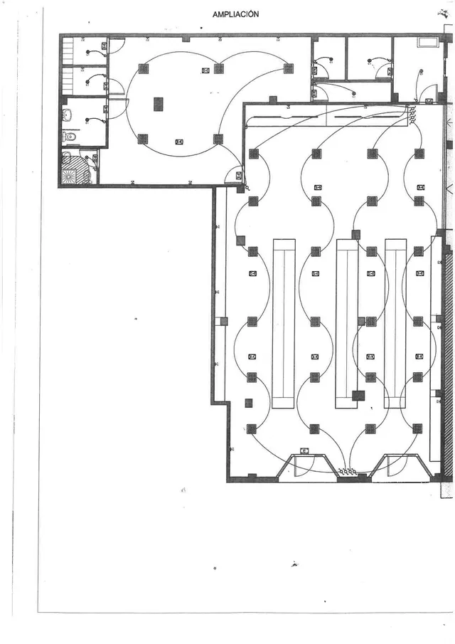 Gran local comercial de 261 m2 situado en zona céntrica de Vilamarxant (Valencia). — 34