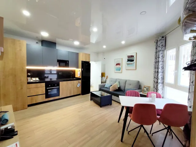 Apartamento 1 habitación 47m² en venta - Estacion de autobus - foto 2