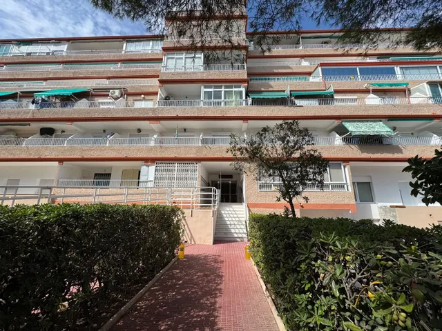 Apartamento 1 habitación 27m² en venta - Urbanizaciones — 13