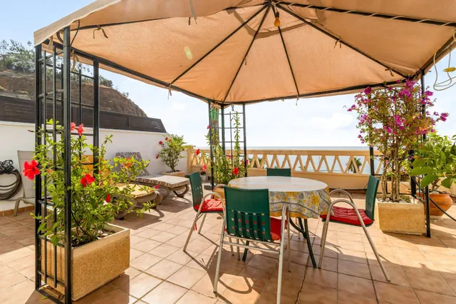 Excepcional casa adosada en primera línea de playa! - foto 2