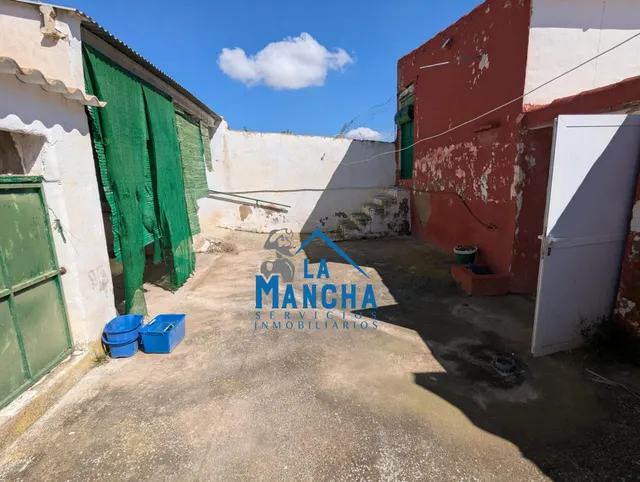 *55.000€* inmobiliaria la mancha vende casa entre Tobarra y hellín-Albacete — 23