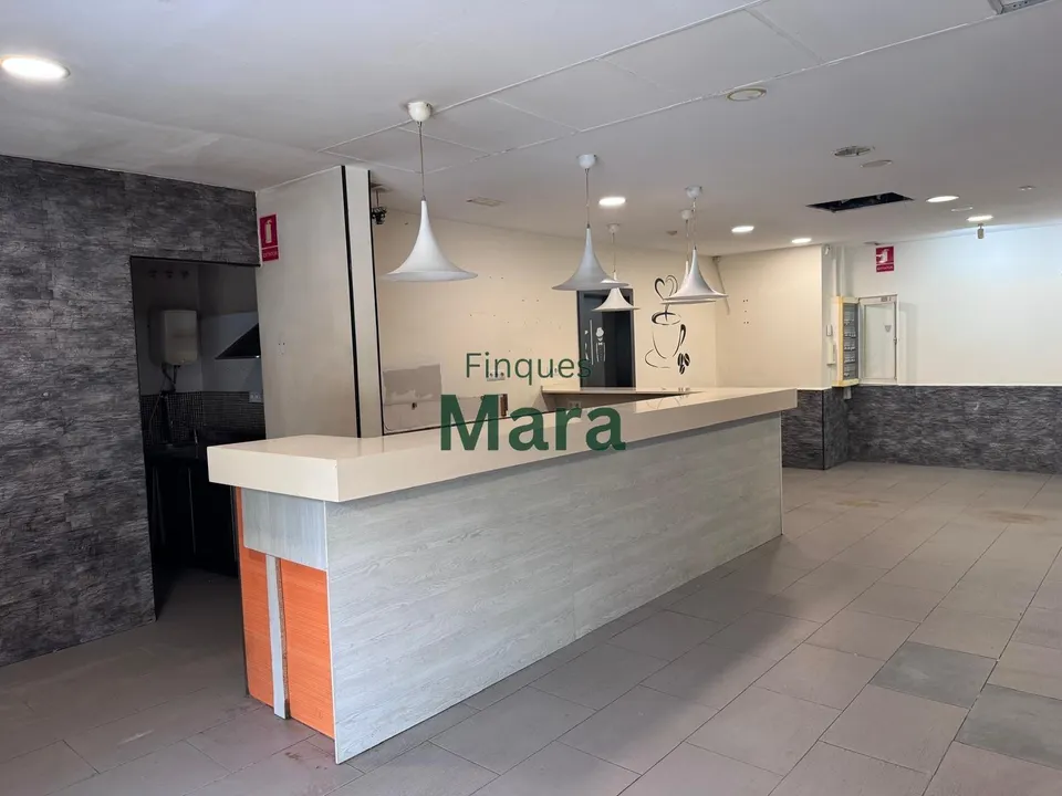 ¡¡¡GRAN OPORTUNIDAD PARA NEGOCIO... BONITO LOCAL COMERCIAL EN FRANCESC MACIA!!!