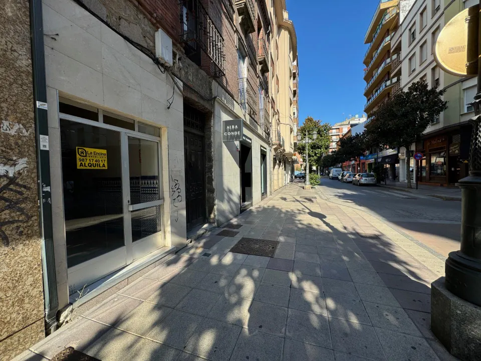 ALQUILER: Local Comercial Avenida España