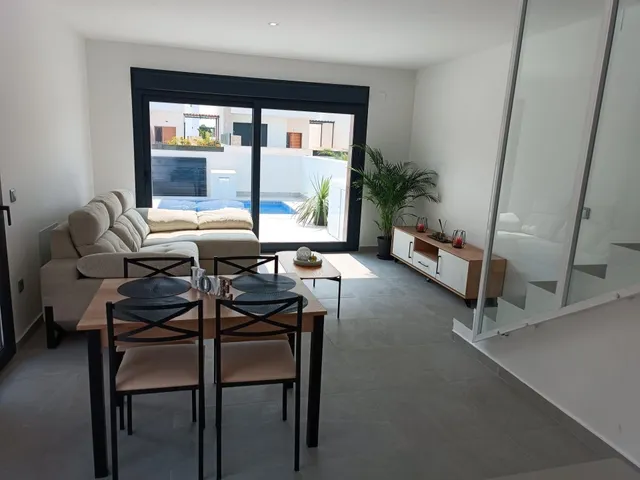 Villa individual en Daya Nueva — 14