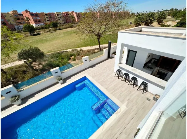 Villa 5 habitaciones en venta - Mar Menor Golf Resort - foto 2