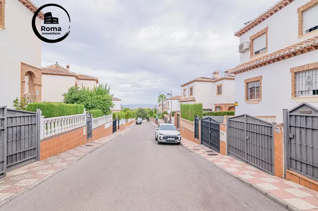 ¡AMPLIA CASA DE 4 DORMITORIOS, 3 BAÑOS Y CALEFACCIÓN CENTRAL EN LA ZUBIA! ✨ — 49