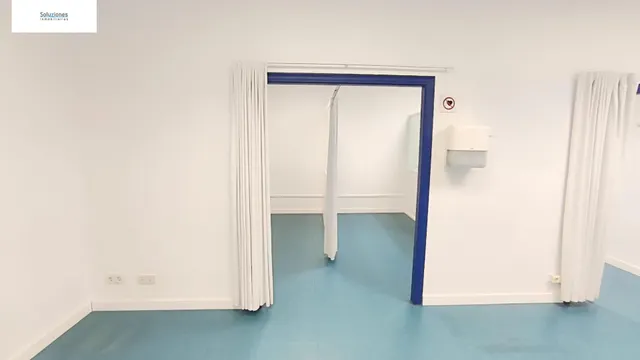 LOCAL DE 1100 M2 EN ZONA FERIA — 17