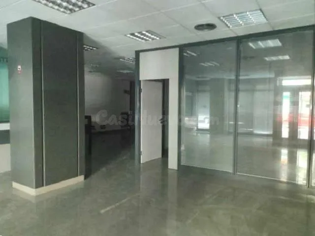 Amplio local comercial en venta en Bulevar de El Ejido - foto 2