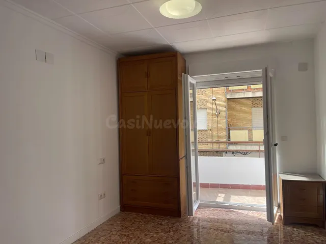 ¡Atención Inversores! Gran piso reformado Llave en Mano; en Requena con Alta Rentabilidad (Hasta 18%) — 4