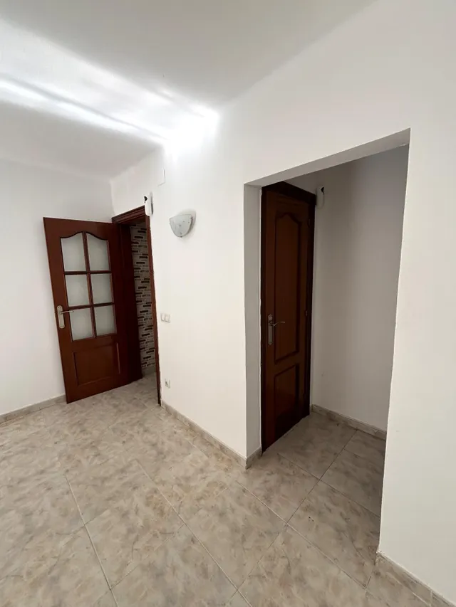 Piso en venta en el centro de l’hospitalet de llobregat – carrer bellavista — 13