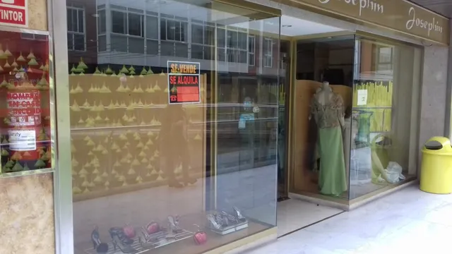LOCAL COMERCIAL EN AREA CENTRAL DE 90 M2 — 8