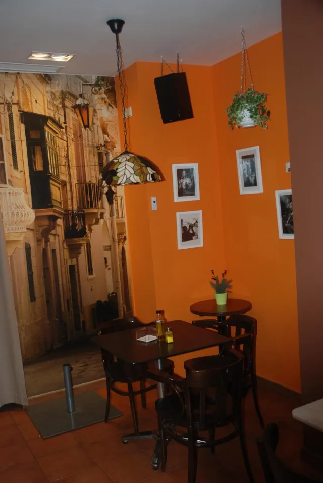 En traspaso Cafetería-Restaurante céntrico en Quart de Poblet — 10