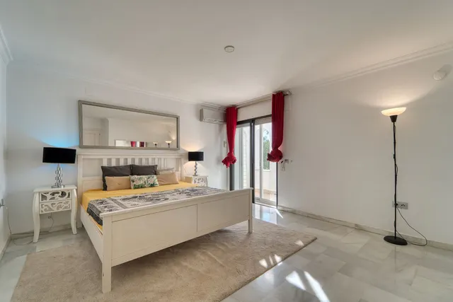 Chalet 4 habitaciones 448m² en venta - Marbella — 39