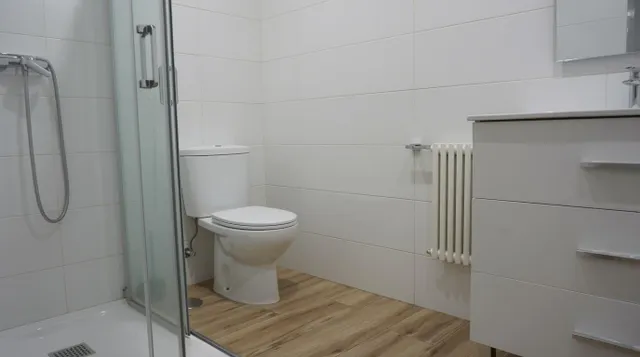 Piso reformado en Casar de Periedo — 12