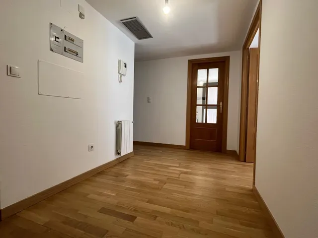 Amplio y Luminoso Piso en Romareda con Vistas al Parque ✨ — 16