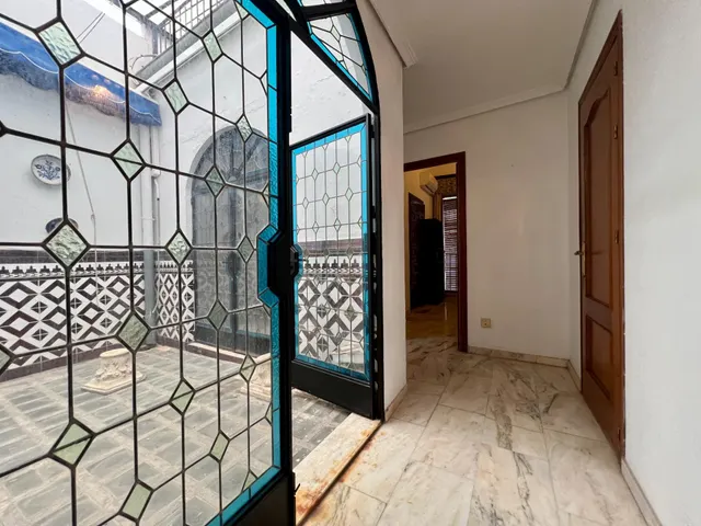C. EXCLUSIVA CASA EN LA JUDERÍA A 5 MINUTOS DE LA MEZQUITA-CATEDRAL CON GARAJE Y ASCENSOR — 33