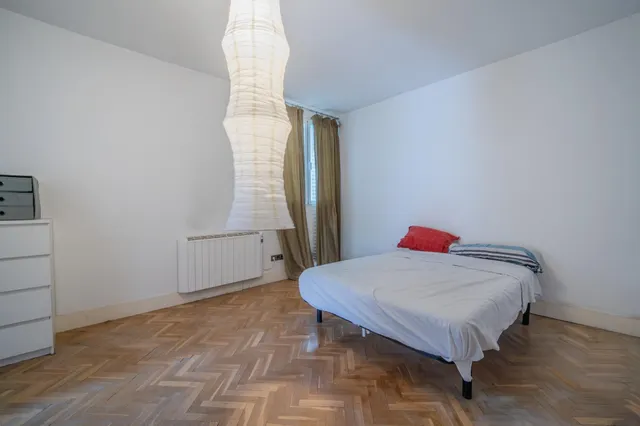 Piso  Ideal Para Reformar  Calle San Lorenzo — 34