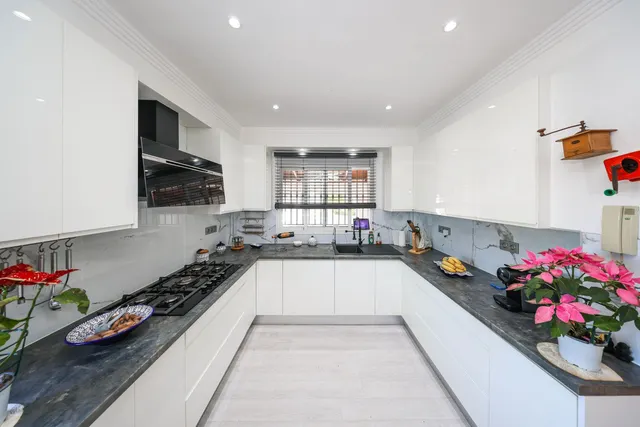 Chalet 3 habitaciones 145m² en venta - Marbella — 3
