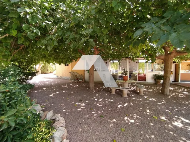 Chalet en venta — 44