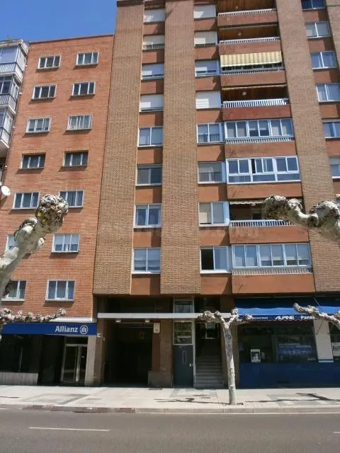 Plaza de garaje en alquiler Zona Centro - foto 3