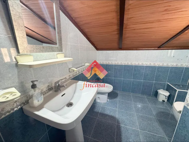 ESTUPENDA CASA DE CAMPO EN AMPLIA PARCELA — 12