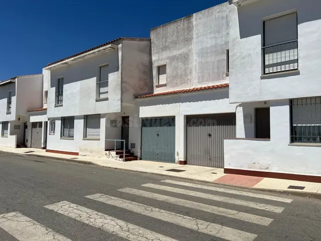 Casa-Chalet en Venta en Azuaga Badajoz - foto 2
