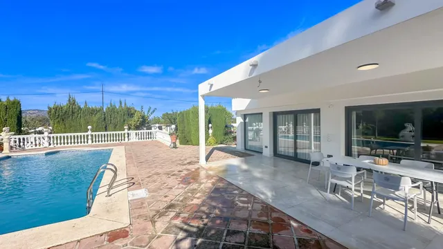 VILLA DE LUJO EN ALHAURÍN EL GRANDE. MÁLAGA — 49