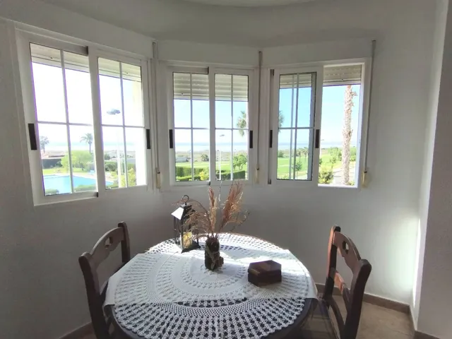 Chalet exclusivo con vistas a la Laguna de la Sal en Torrevieja — 17
