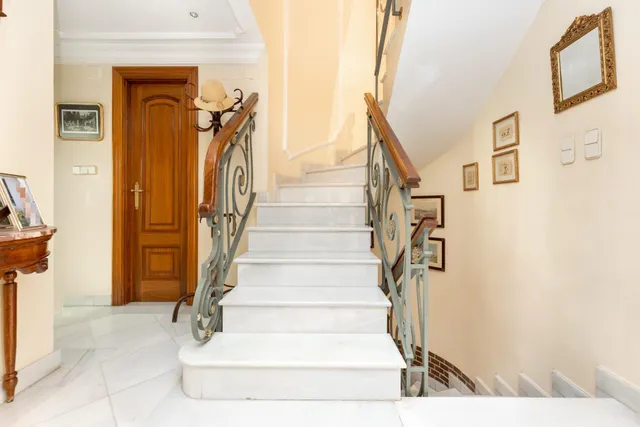 CHALET EN ADORATRICES (ZONA CALETA) — 26