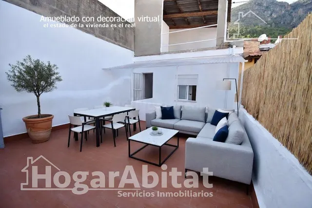 AMPLIA Y BONITA CASA REFORMADA CON 2 TERRAZAS