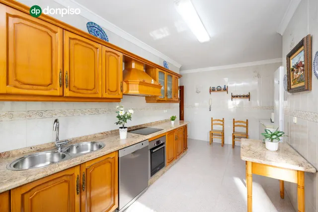 Casa de 6 dormitorios con piscina privada, terrazas y espectaculares vistas en Órgiva – Granada — 16