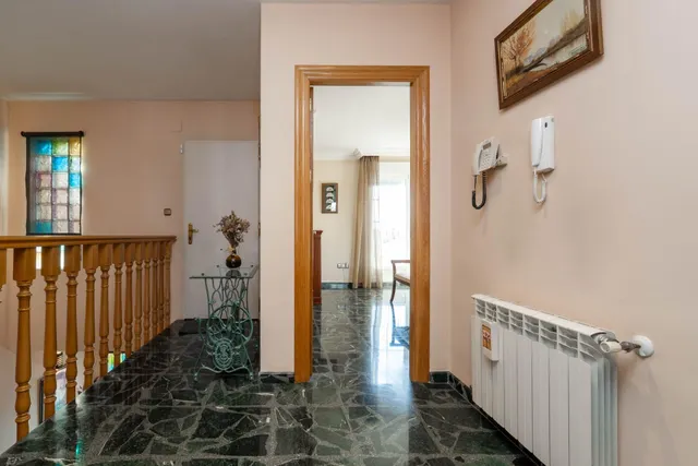 Magnífica casa unifamiliar de 4 dormitorios grandes en Otura — 46