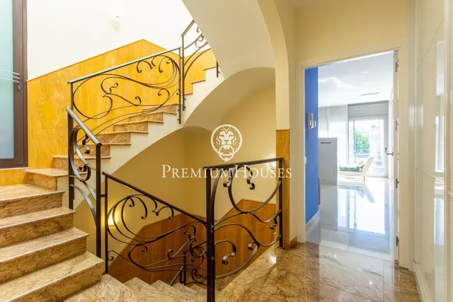 Casa de pueblo en venta en el centro de Mataró — 28