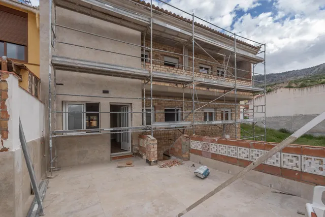 Gran Casa en Alfacar con Vistas a la Montaña!! — 34