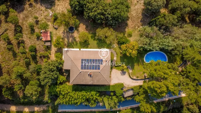 Exclusiva casa en Vallromanes. Naturaleza, privacidad y vistas panorámicas. — 37