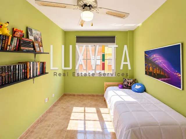 Amplio piso residencial de 2 dormitorios con garaje y trastero — 14