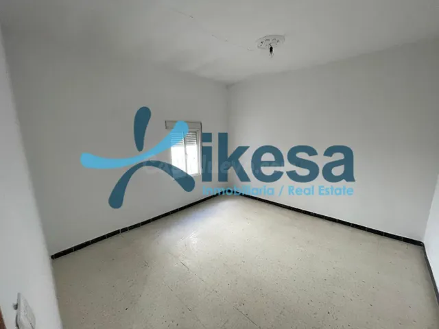VENTA DE PISO EN LA CAMPANA (SEVILLA) - foto 4