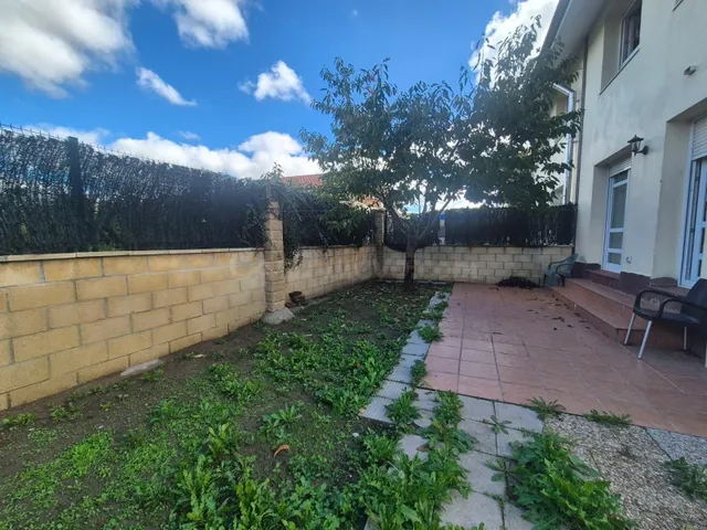 ¡Impresionante Adosado en Valle de Mena por solo €240.000! — 5