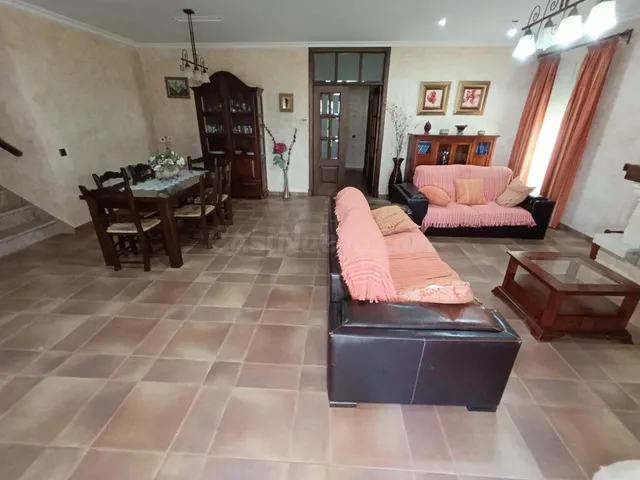 CHALET EN JUNTA DE LOS RÍOS - foto 4