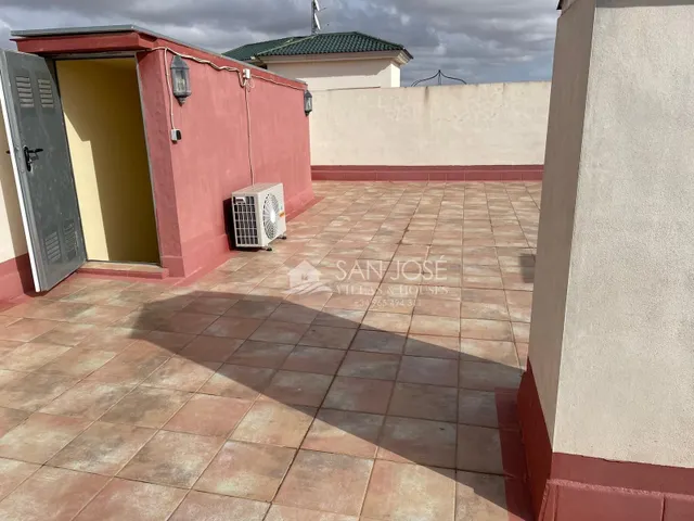 SE VENDE ÁTICO EN PINOSO. — 10