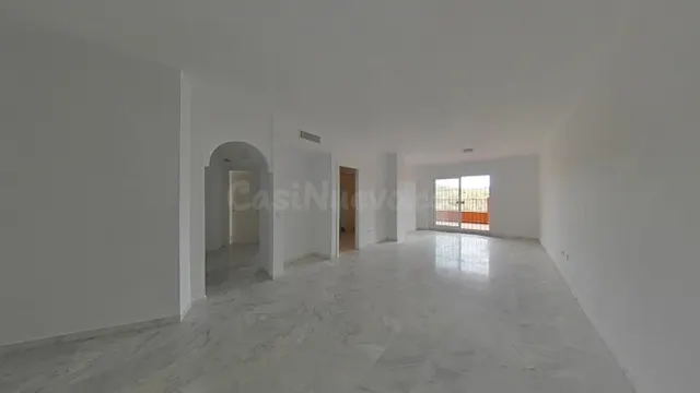 Venta de Vivienda en Marbella, Málaga. Activo Si Posesión /  - foto 5