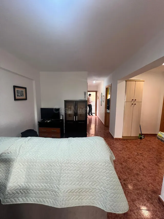 Piso en el Zapillo para temporada escolar - foto 5
