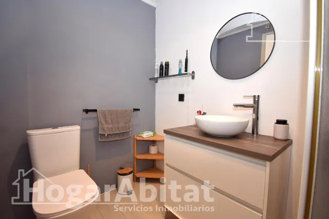 ¡Vistas panorámicas! Ático amplio y sofisticado con terraza y ascensor — 31