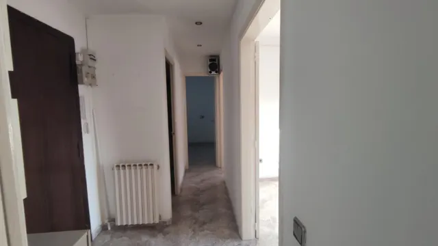 ATENTOS INVERSORES A ESTA VIVIENDA — 11
