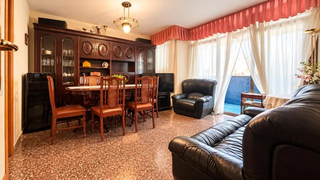 Fantástico ático exterior de 3 habitaciones con gran balcón en la zona de Sol i Padris — 7