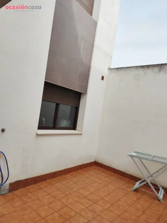 PRECIOSA CASA EN EL CARPIO!! — 35