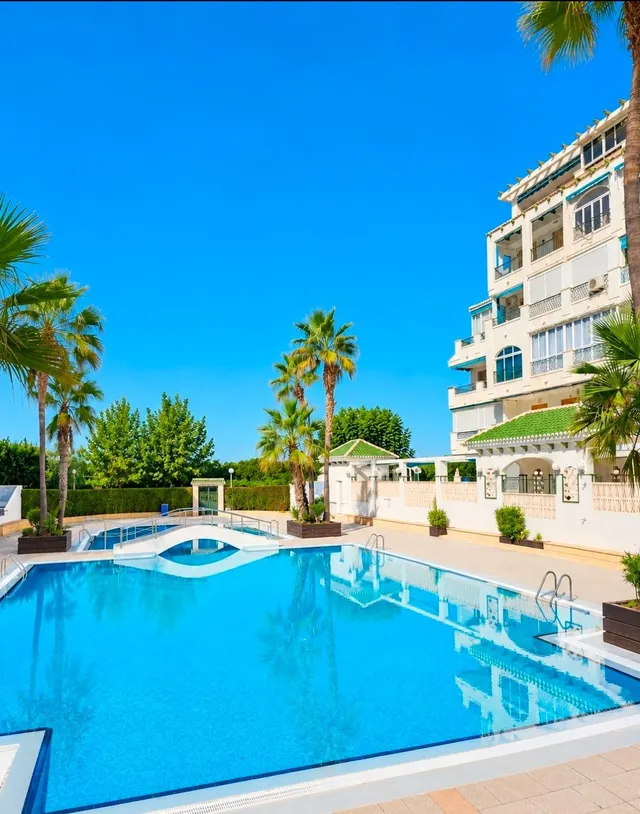 ¡Apartamento en venta a tan solo 300 metros de la playa de La Mata! — 25