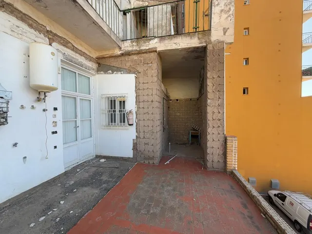 EDIFICIO HISTORICO EN PLENO CENTRO DE LA UNION — 43